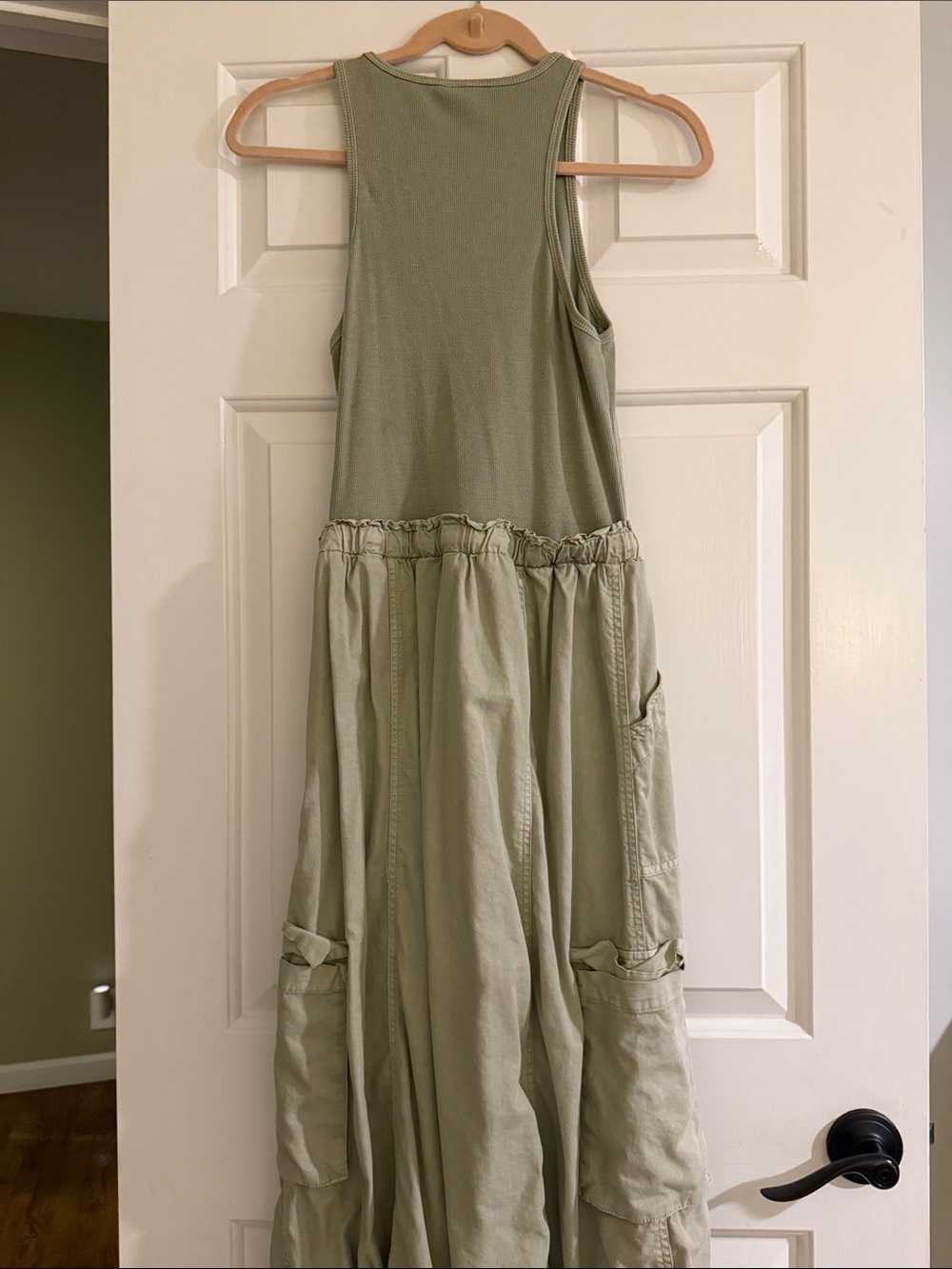 Sleeveless Olive Green Maxi Dress with Drawstring Waist - Picture 3 of 3